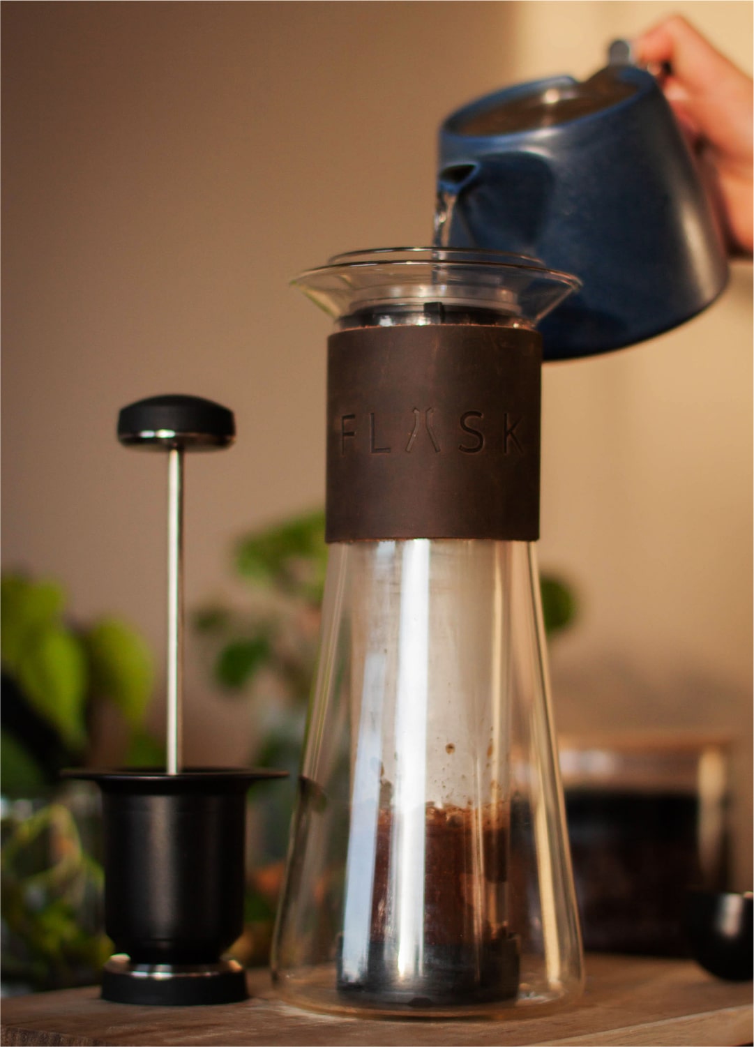 FLASK™ Coffee Brewer | No Mess, Just Great Coffee
